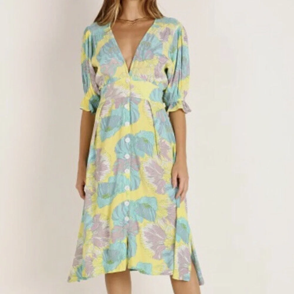 NWT Faithfull the Brand Rafa Midi Dress Lera Floral Print Size Medium P251-15